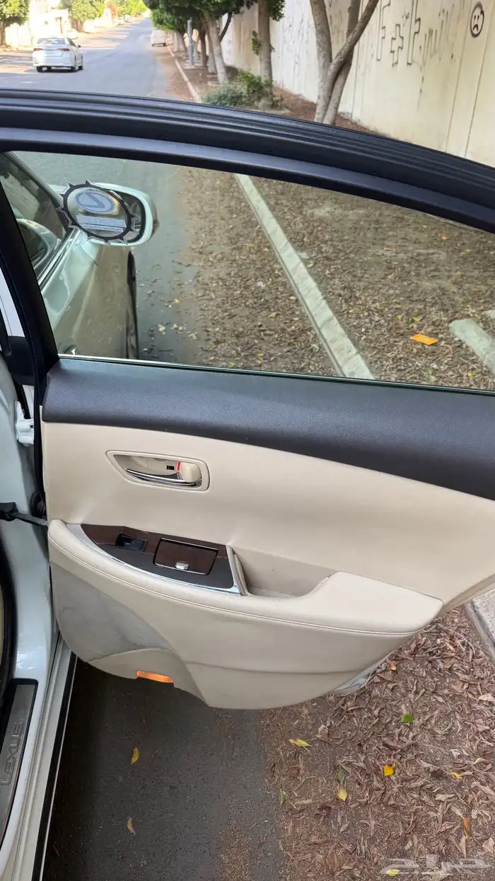 لكزس ES -350- 2012 19