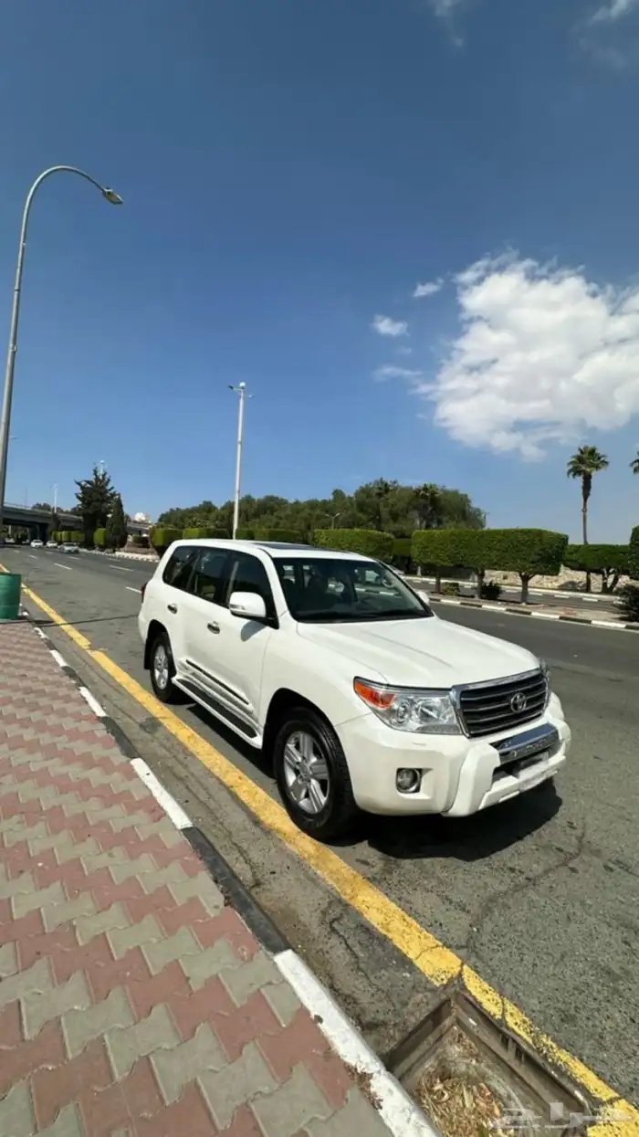 جيب لاند كروزر 2013 3