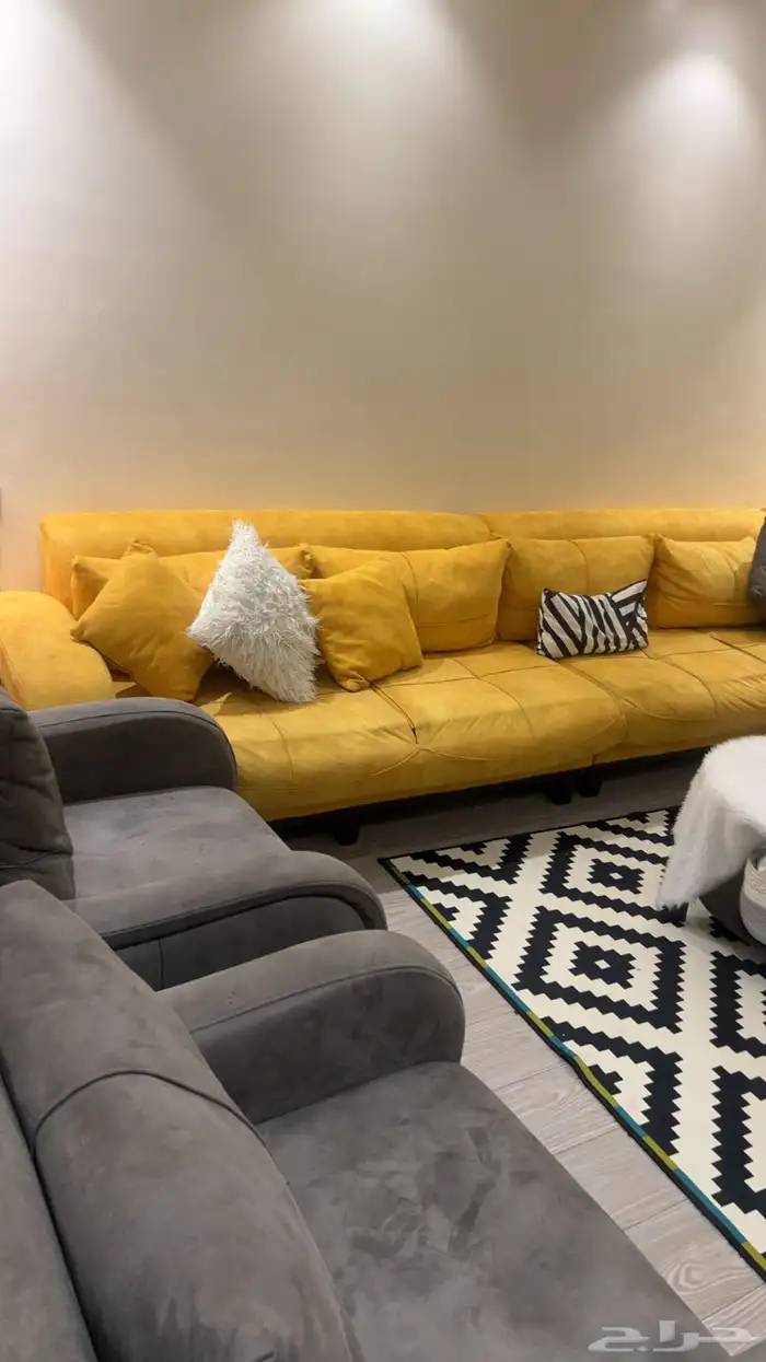 كنب مستخدم نظيف 1