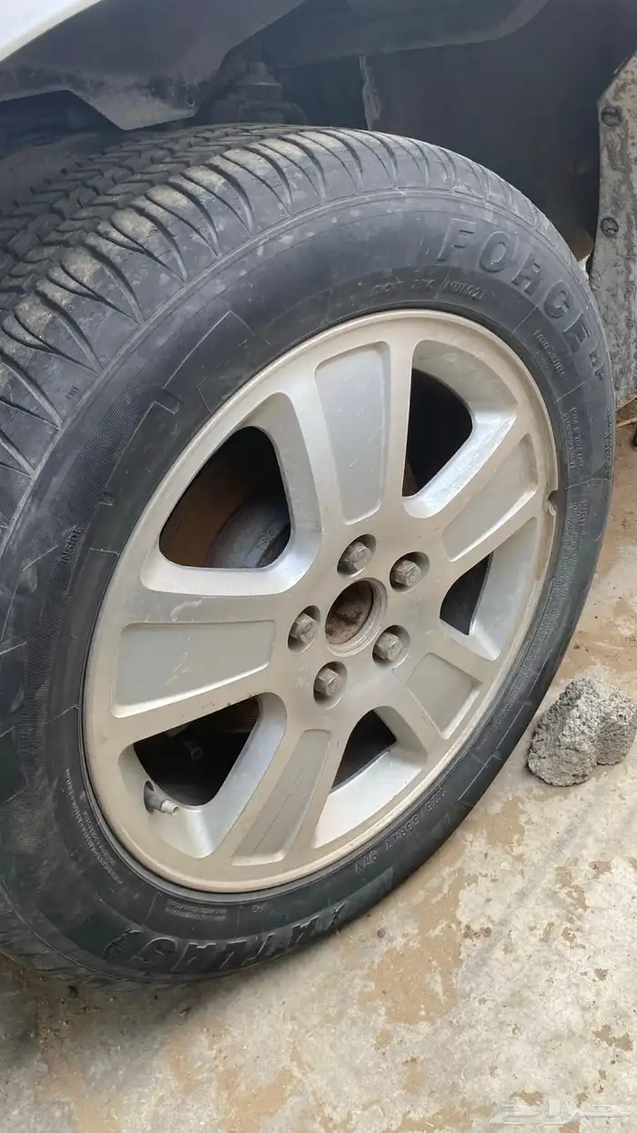 يوجد لدي قطع فورد فكتوريا 59