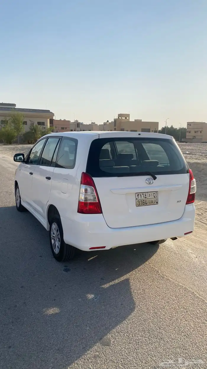 انوفا للبيع سعر 28 الف قابل للتفاوض 1