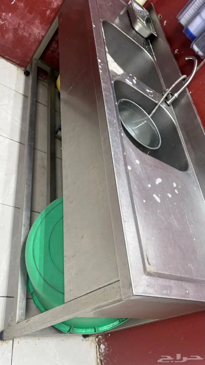 معدات مطعم مشويات وشاورما كاملة للبيع   جاهزة للتشغيل 1