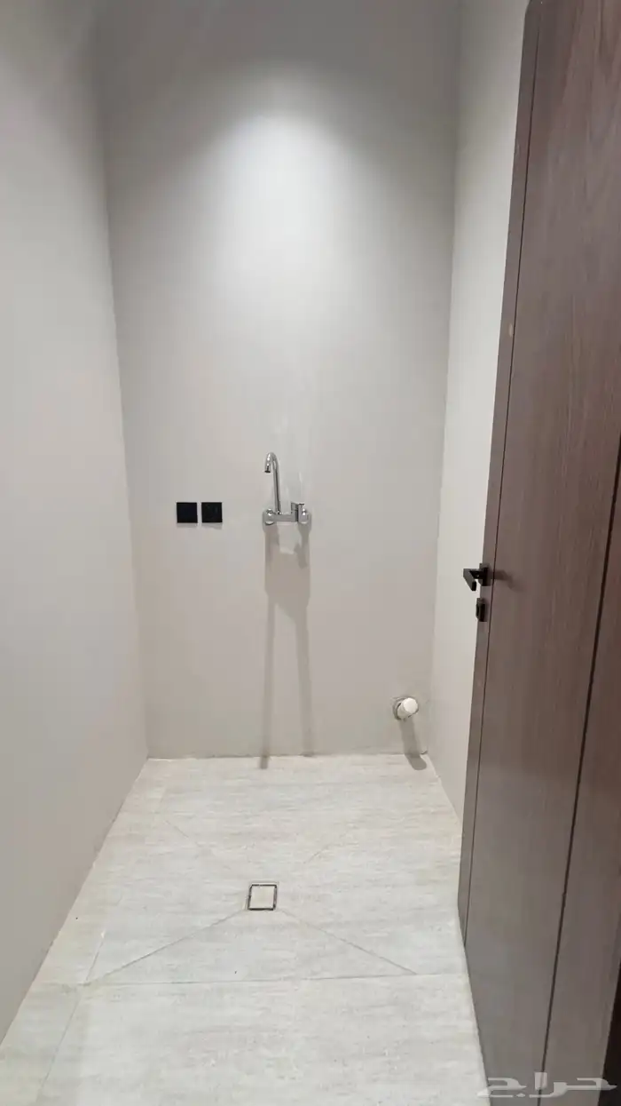 للبيع شقق ارضيه مداخل مستقله وعلوى مع سطح المحاله ابها 27