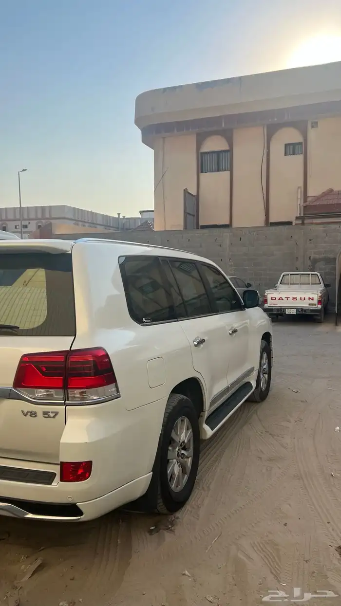 لاندكروزر 4