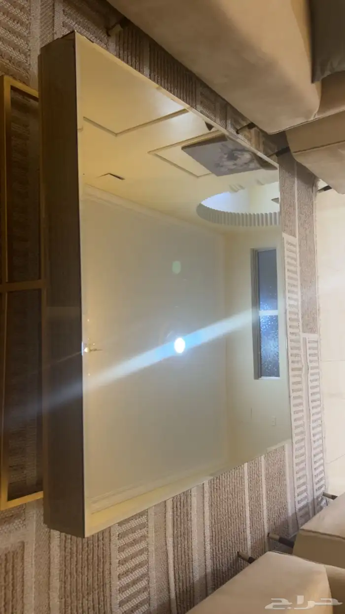 طاوله جديده تفصال   سبب للبيع كبيره الحجم 0