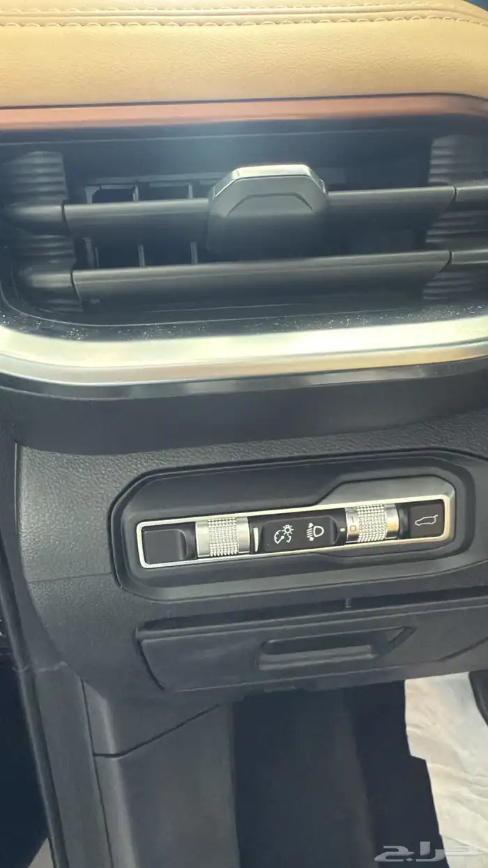 جيلي اوكافانجو 2025 8