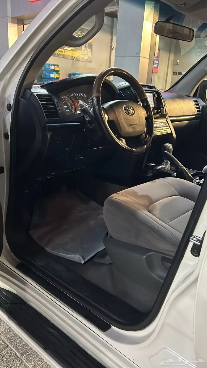 لاندكروزر 2011 6