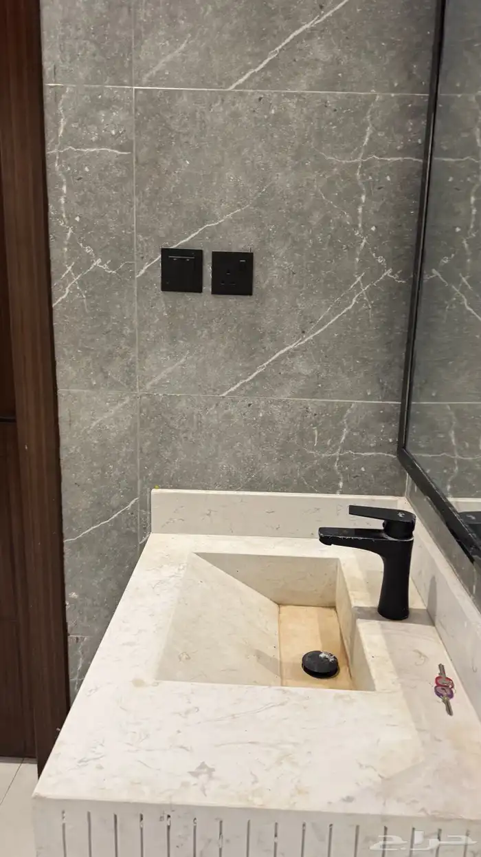 للايجار دور ارضي بالدار البيضاء 5