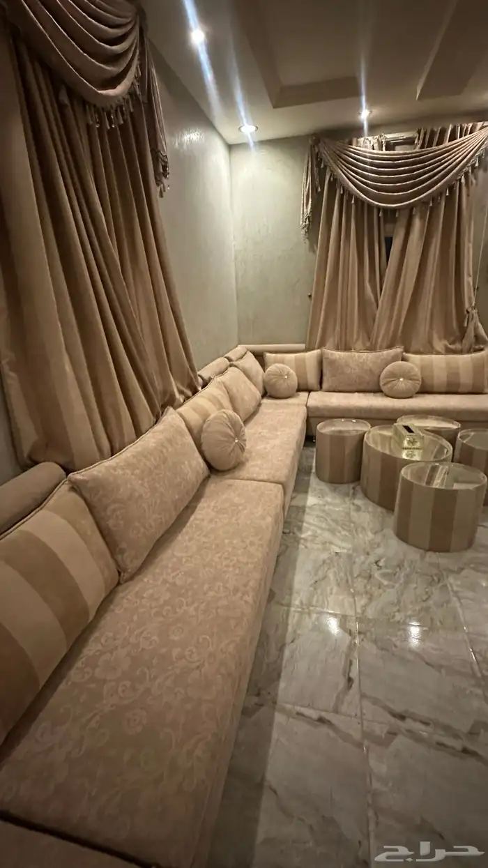 كنب ومكيف مستعمل للبيع 2