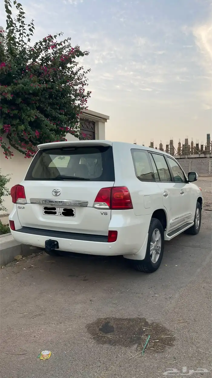 لاندكروزر 2014 3