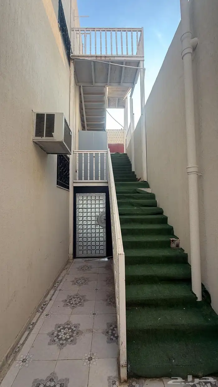 فيلا للبيع الطائف الحلقة الشرقيه 25