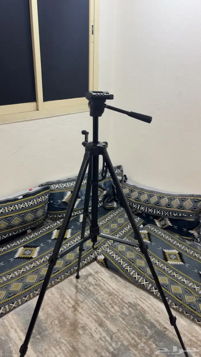 قاعدة كاميرة للبيع المستعجل اليوم 80 بس 1