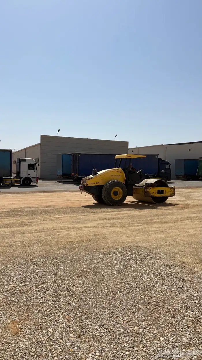 ايجار معدات ثقيلة وأعمال طرق تربه و أسفلت 1