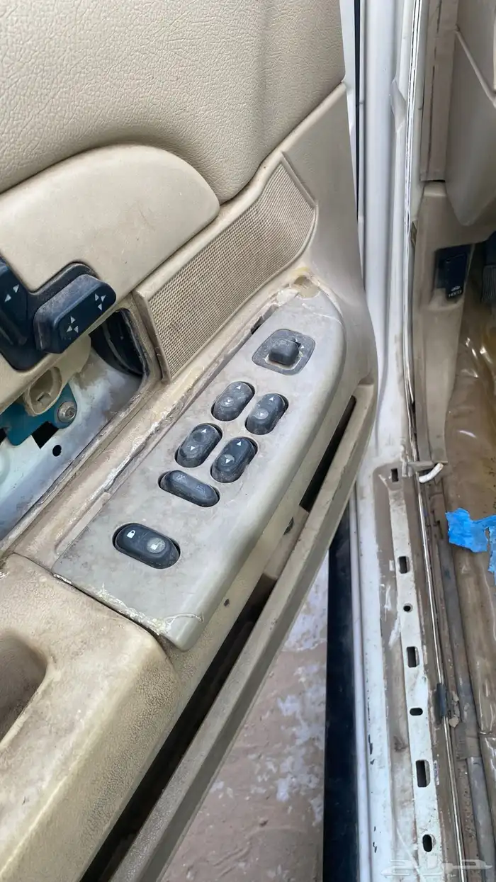 يوجد لدي قطع فورد فكتوريا 57