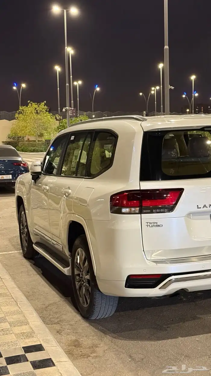 تويوتا لاند كروزر 2024 3