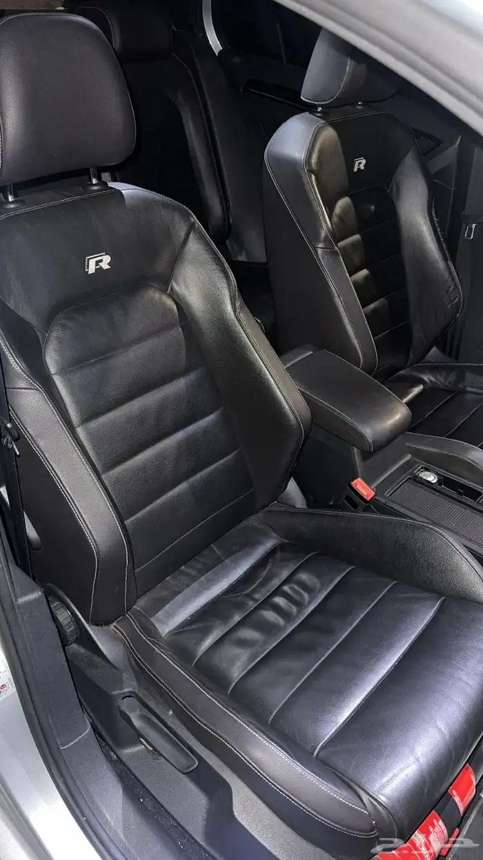 فولكس واجن قولف ار 4