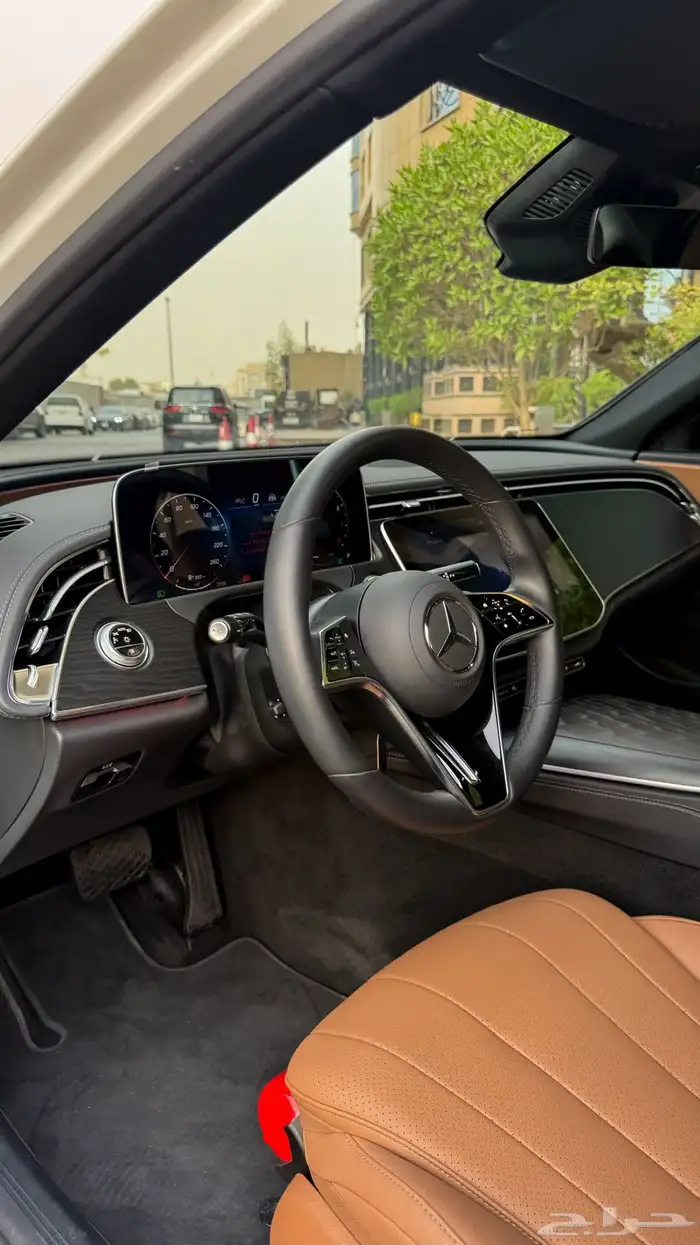 مرسيدس e200 2024 6