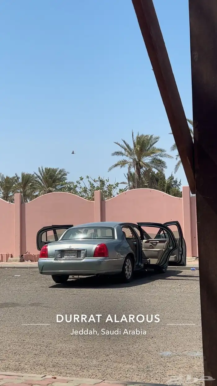 لنكولن تاون كار 2006 سقنتشر 11