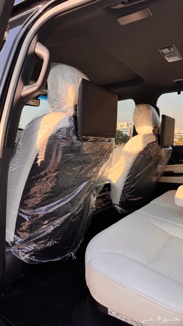 جيب لكزس 2023 14