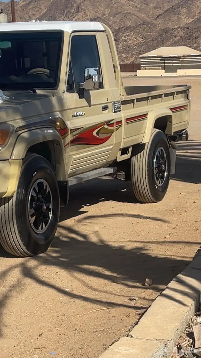 شاص 16للبيع كلشي وكاله الممشى 430 0