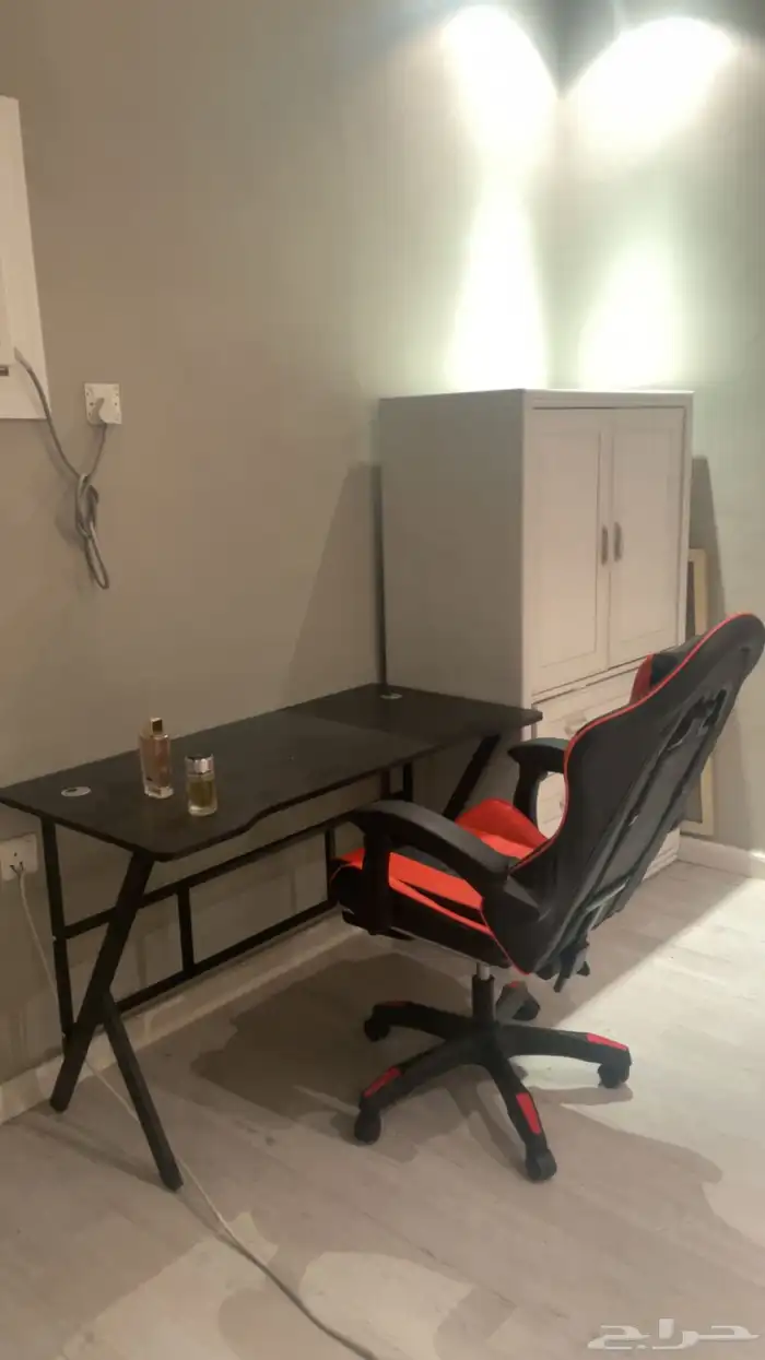 كرسي وطاولة قيمنق 0