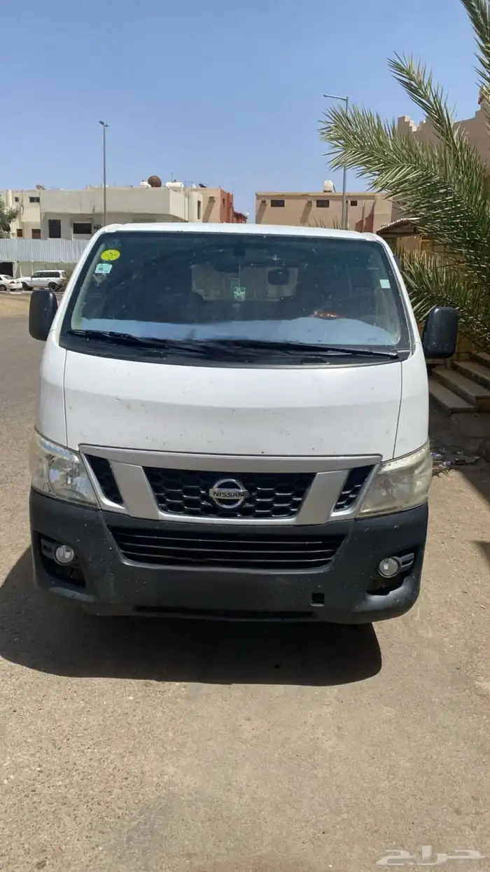 باص نيسان 0