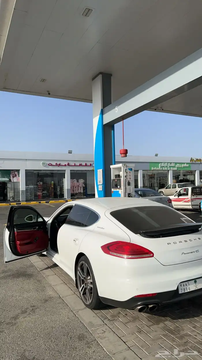 باناميرا 2014 من قدام جهه الرفرف والصدام 2