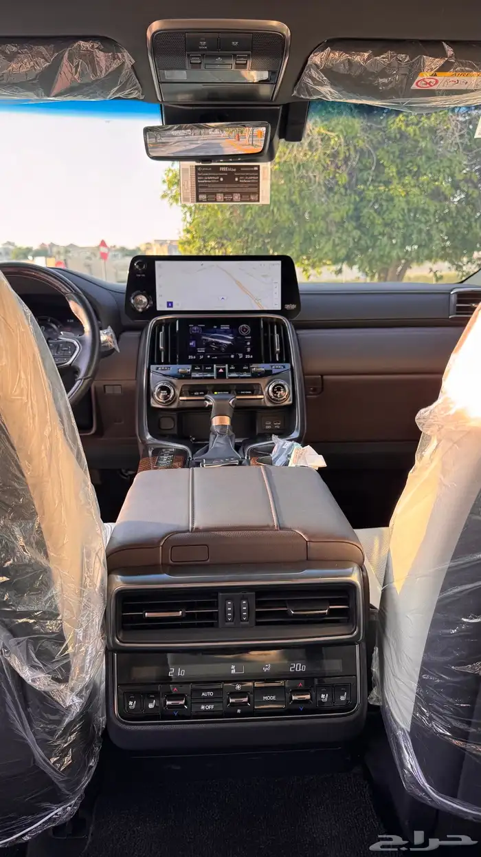 جيب لكزس 2023 18