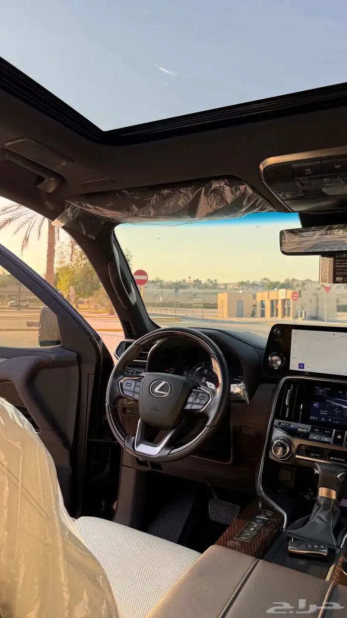 جيب لكزس 2023 27