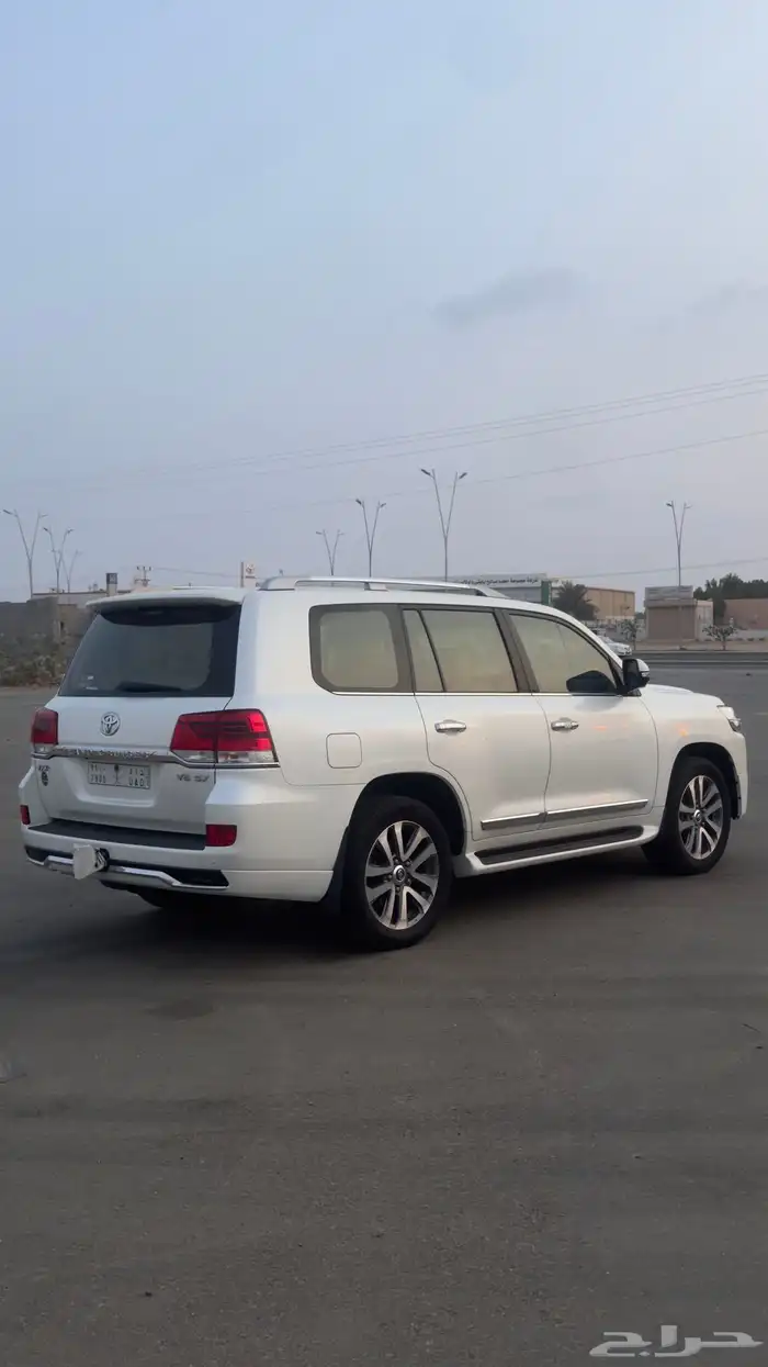 لاندكروزر 2017 هدروليك VX.R 5