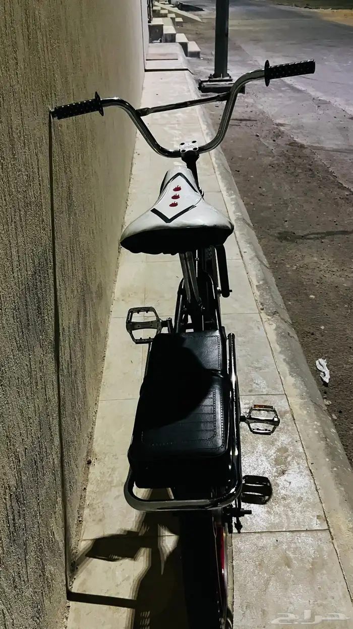 سيكل رامبو كفرات مروحه لون السيكل اسود السعر 300 مع مسكات 0