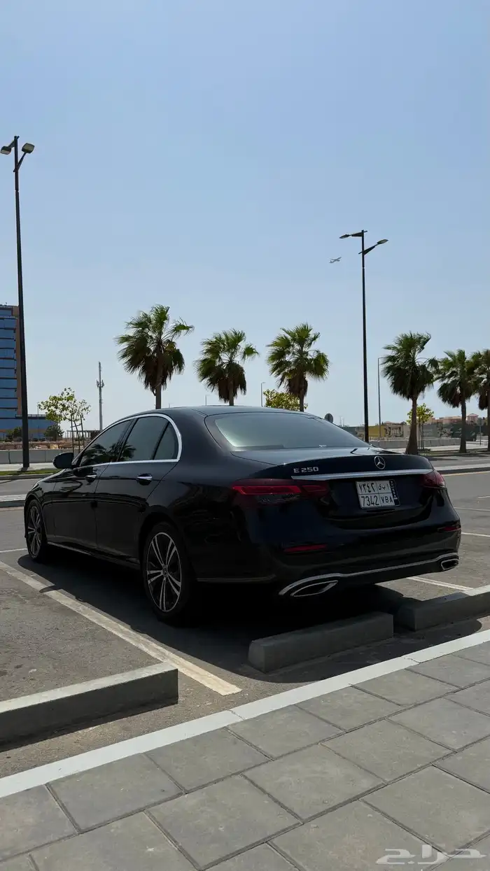 مرسيدس E250 2021 (ممشى قليل ونظيف جدا) 5