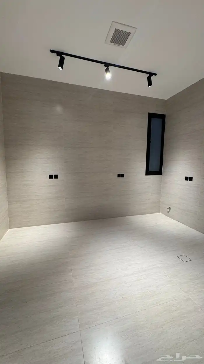 للبيع شقق ارضيه مداخل مستقله وعلوى مع سطح المحاله ابها 10