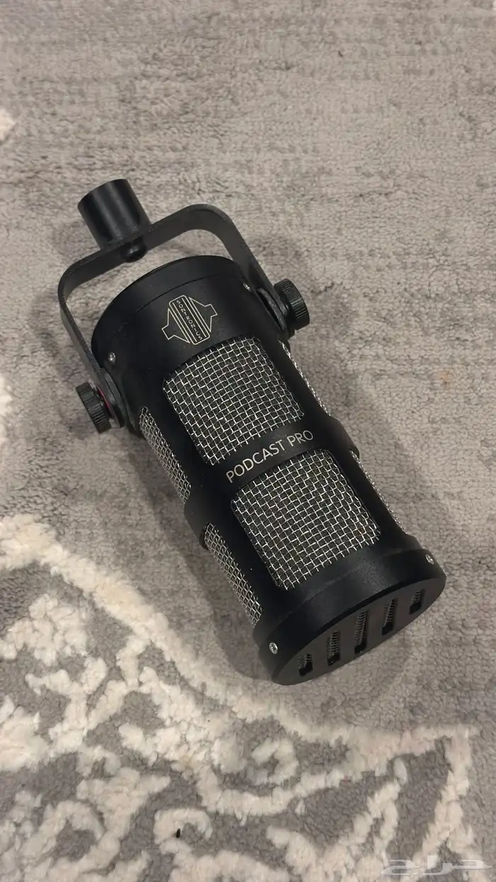 للبيع مايك Sontronics PODCAST PRO مع ستاند RODE وسلك المايك 1