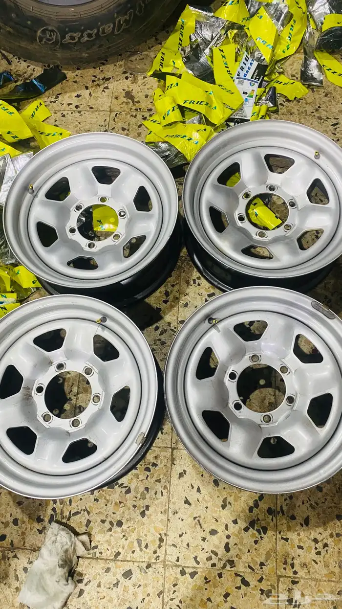 جنوط لبيع محفاظه الحايط 0