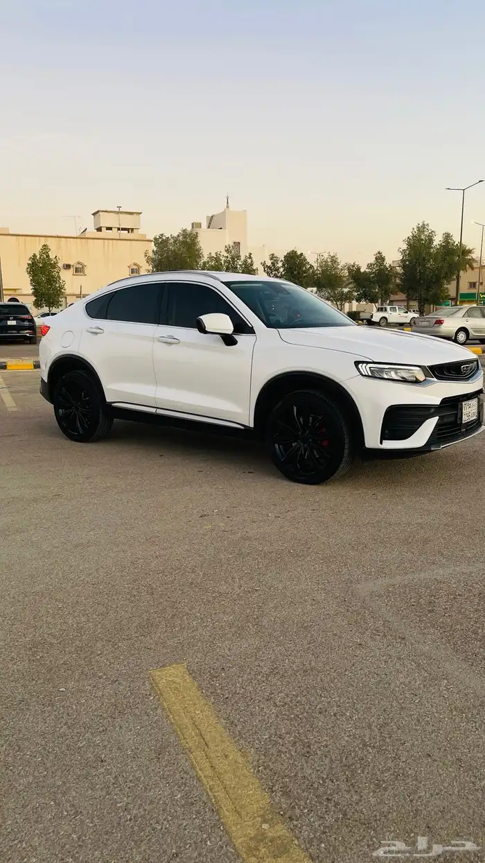 جيلي توجيلا 2022 فل كامل دفع رباعي قيادة ذاتيه بودي وكالة 4