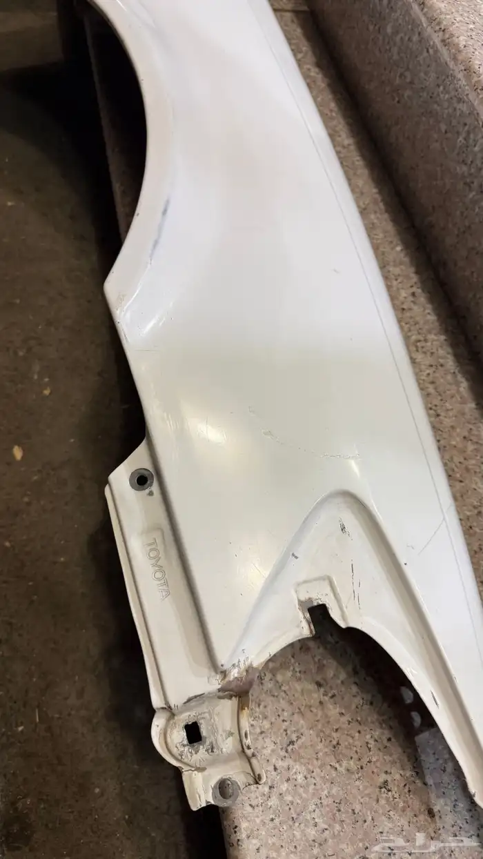 رفارف كامري 2002 ابيض بلد 4