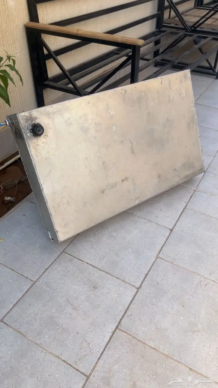 خزان ماء للسياره 2