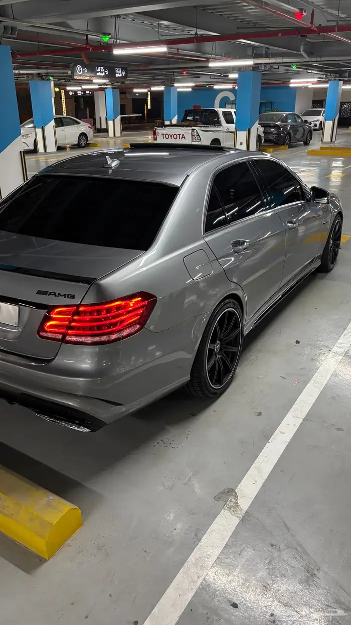 Mercedes Benz E350 2015 4