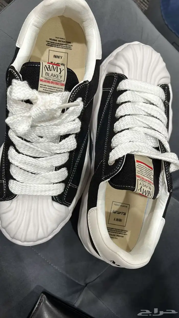 شوز Maison Mihara (MMY) مقاس 44 يصلح ل 43 جديد م انلبس 0