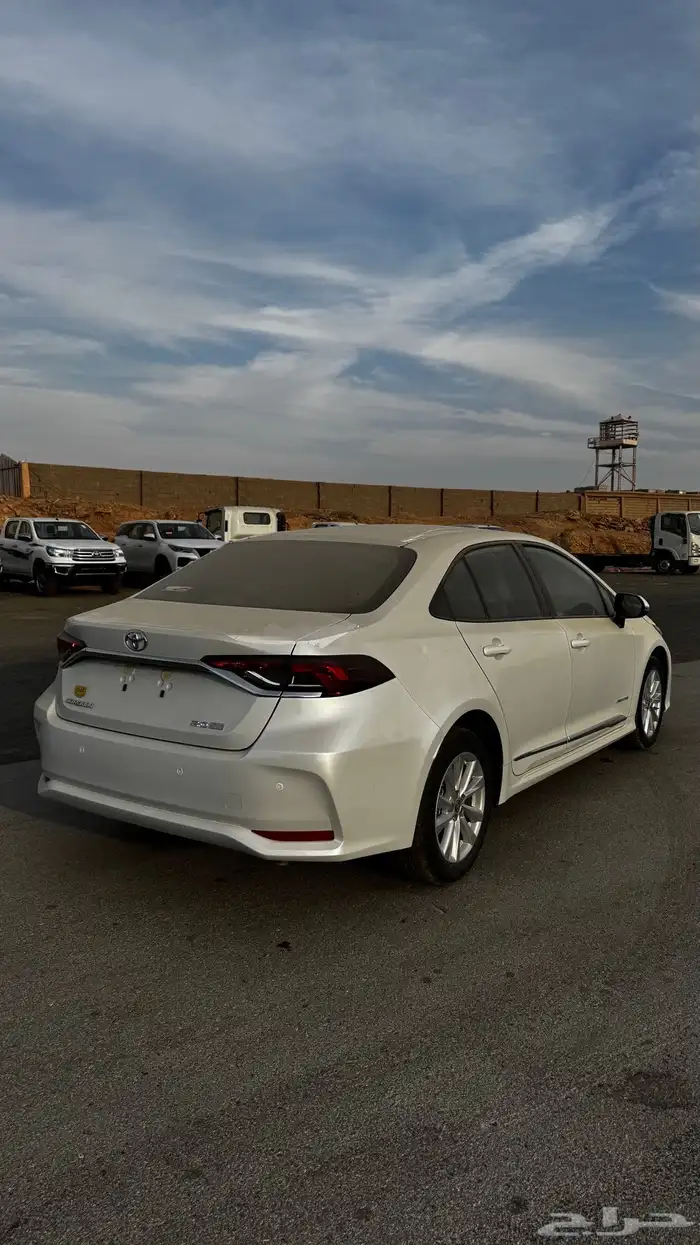 كورولا XLI EXE 2.0 مطور موديل 2025 عرض خاص ومحدود 4