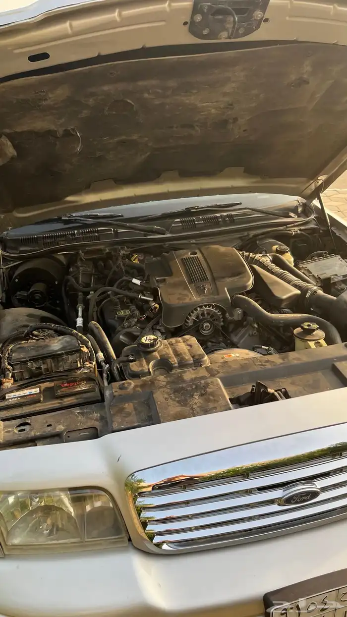 فورد فكتوريا فل كامل 2005 10