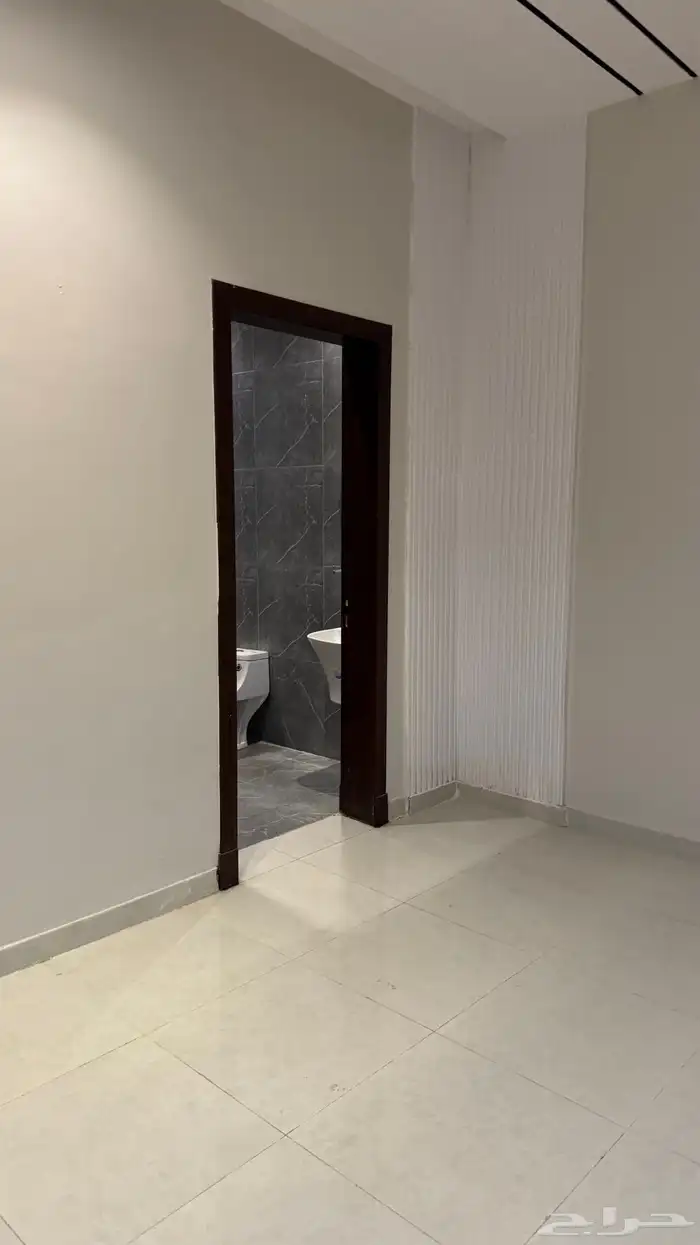 للايجار دور ارضي بالدار البيضاء 4