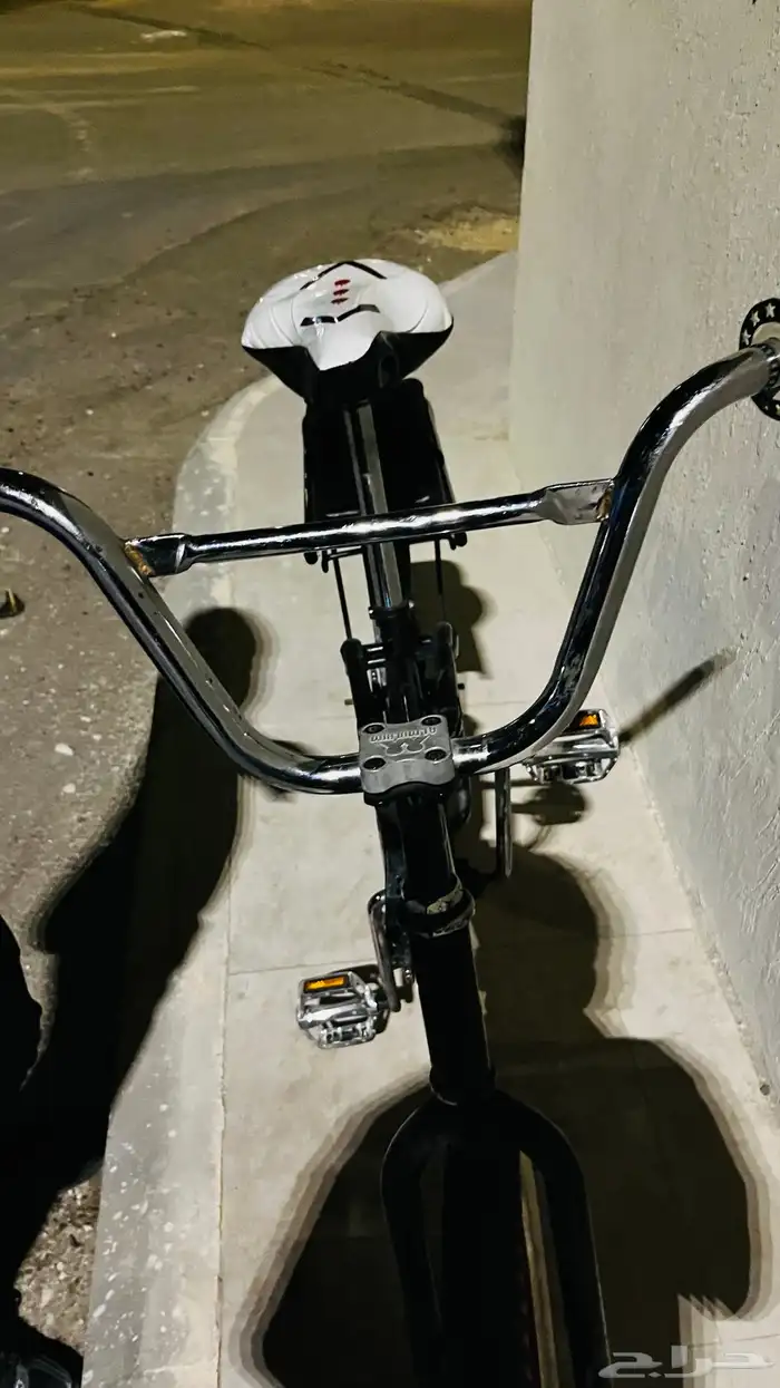 سيكل رامبو كفرات مروحه لون السيكل اسود السعر 300 مع مسكات 1