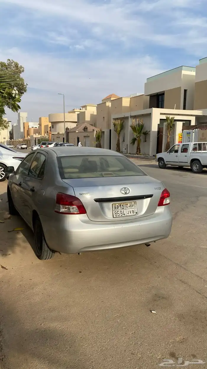 للبيع يارس 2013 2