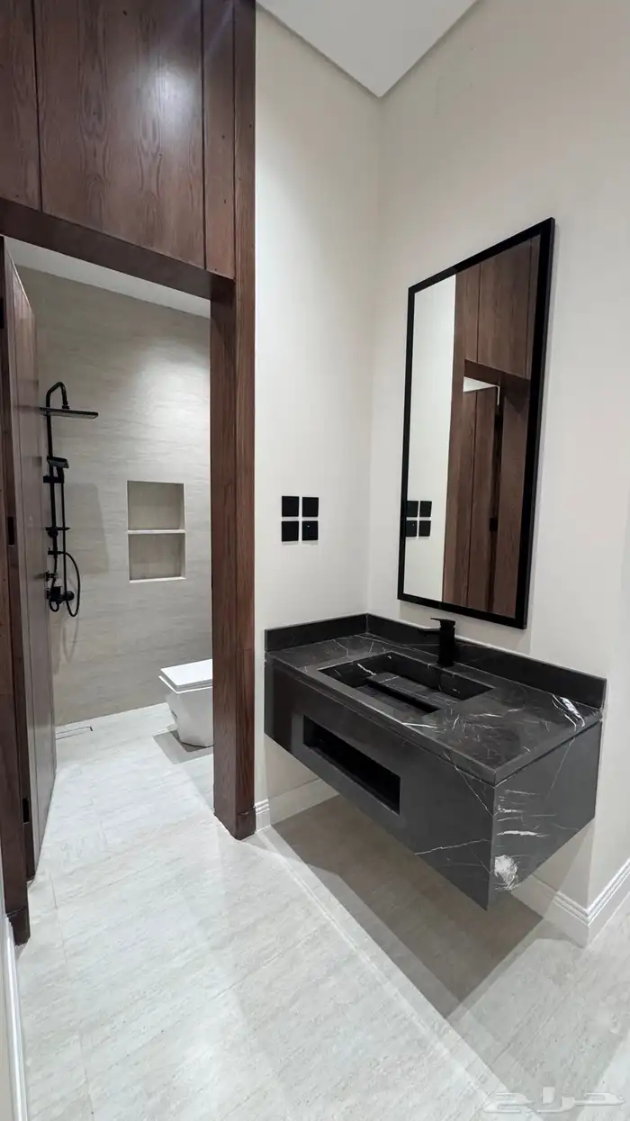 للبيع شقق ارضيه مداخل مستقله وعلوى مع سطح المحاله ابها 13