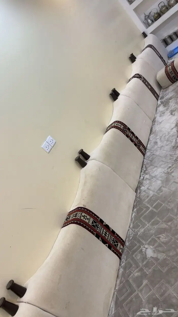 للبيع مساند و 7 مراكي 0