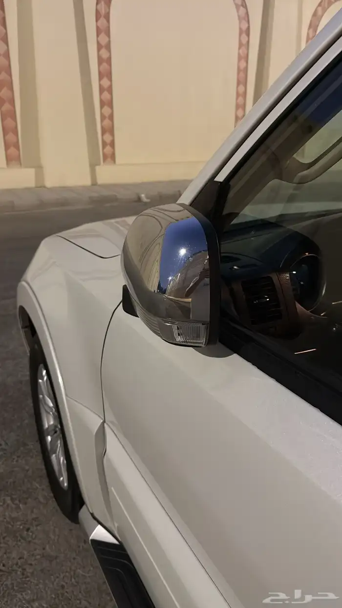 متسوبيشي باجيرو ربع 23