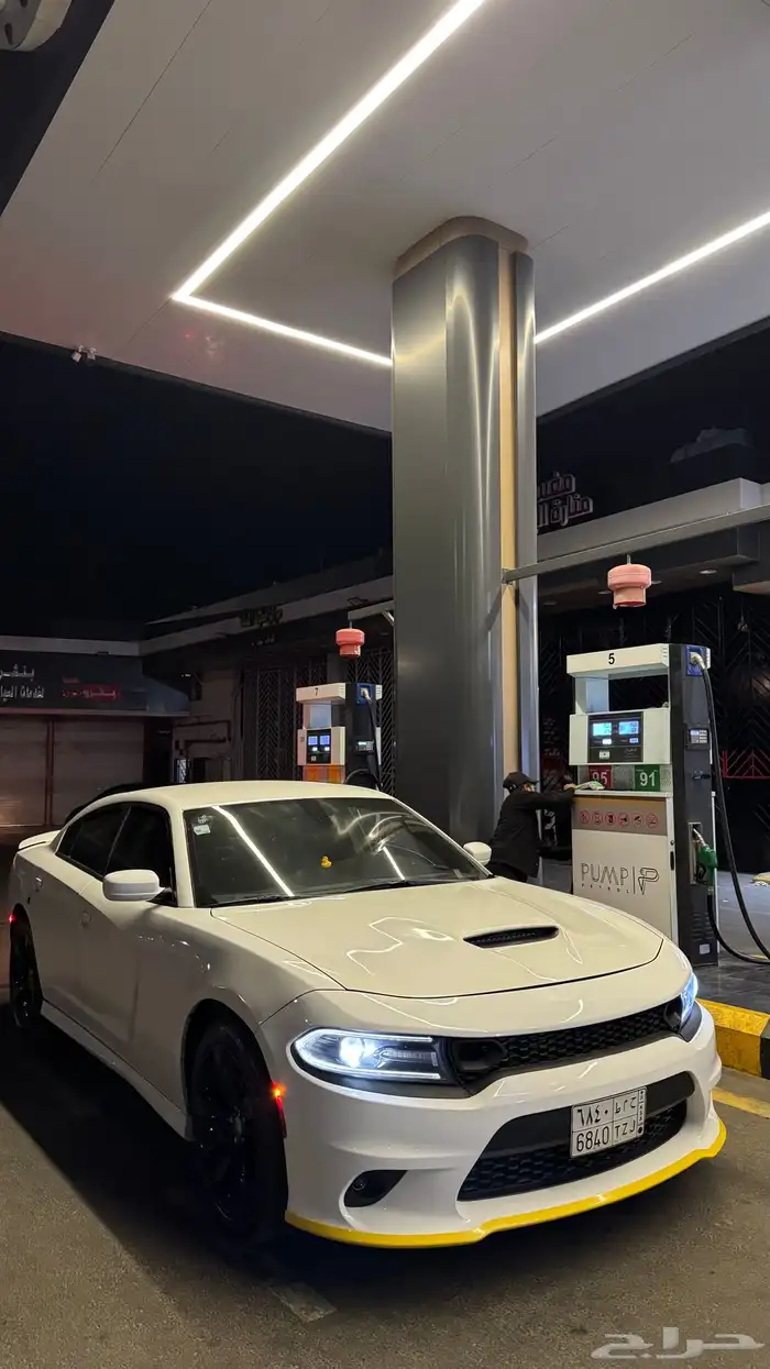 دودج تشارجر 2015 للبيع 1