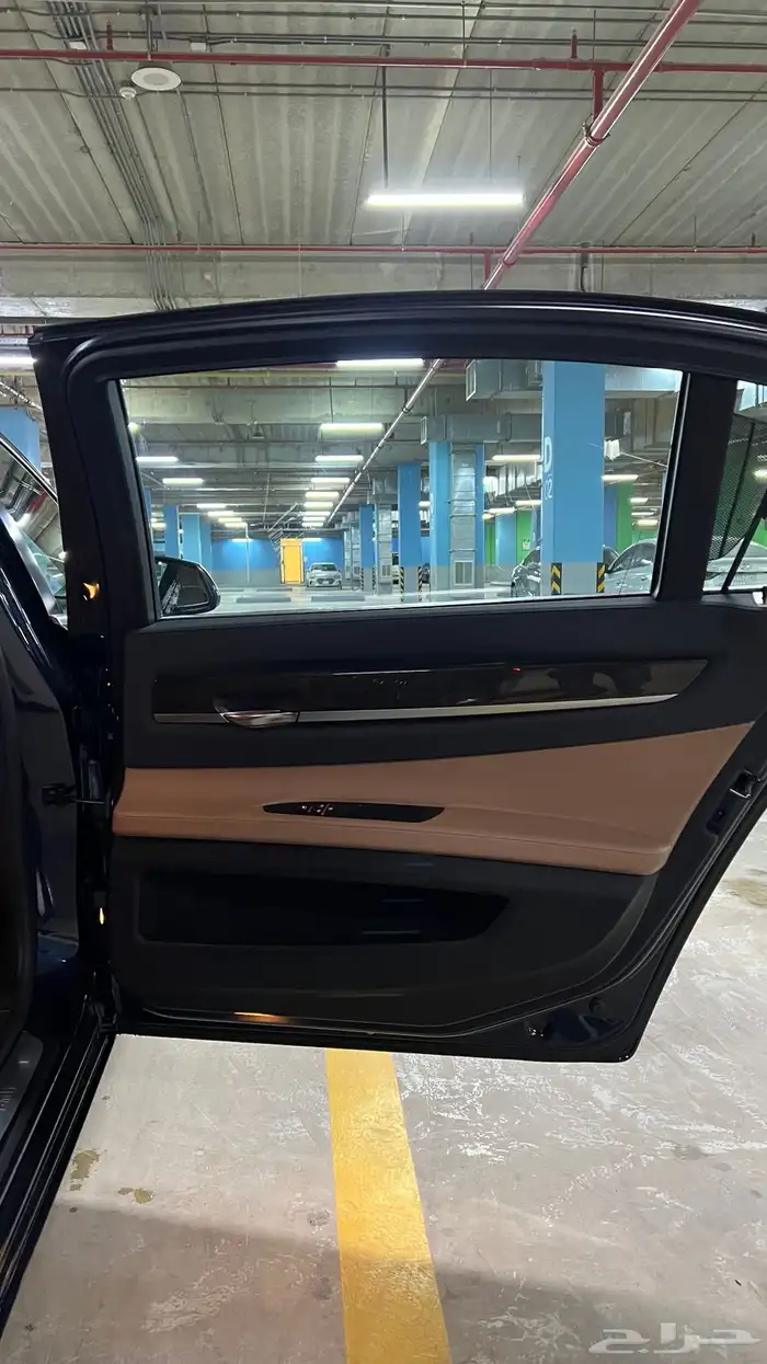 BMW 730il - 2015 ممشى (187الف) نظيف جدا للمستخدم 31
